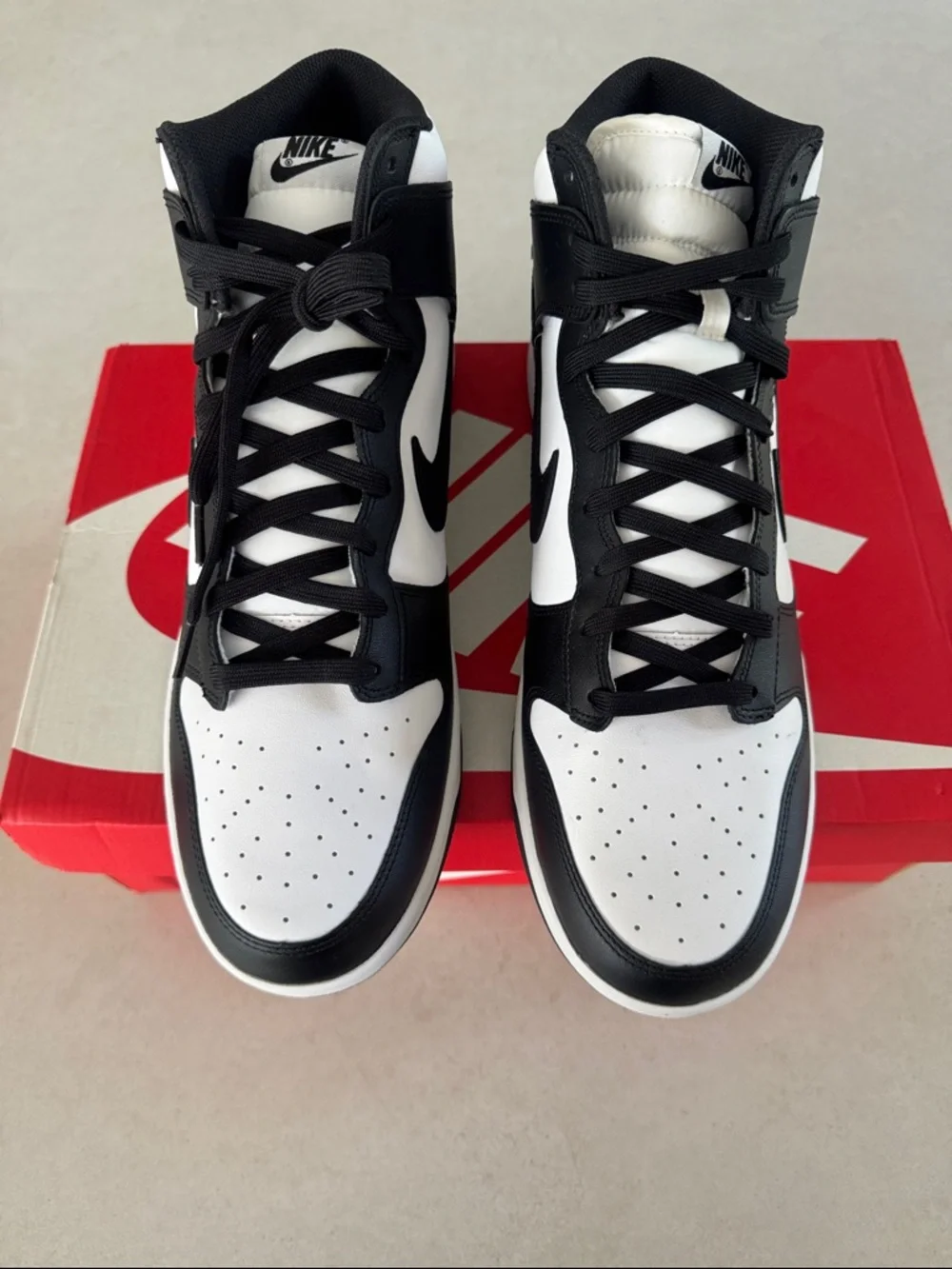 NIKE DUNK HI RETRO - Picture 2 of 7